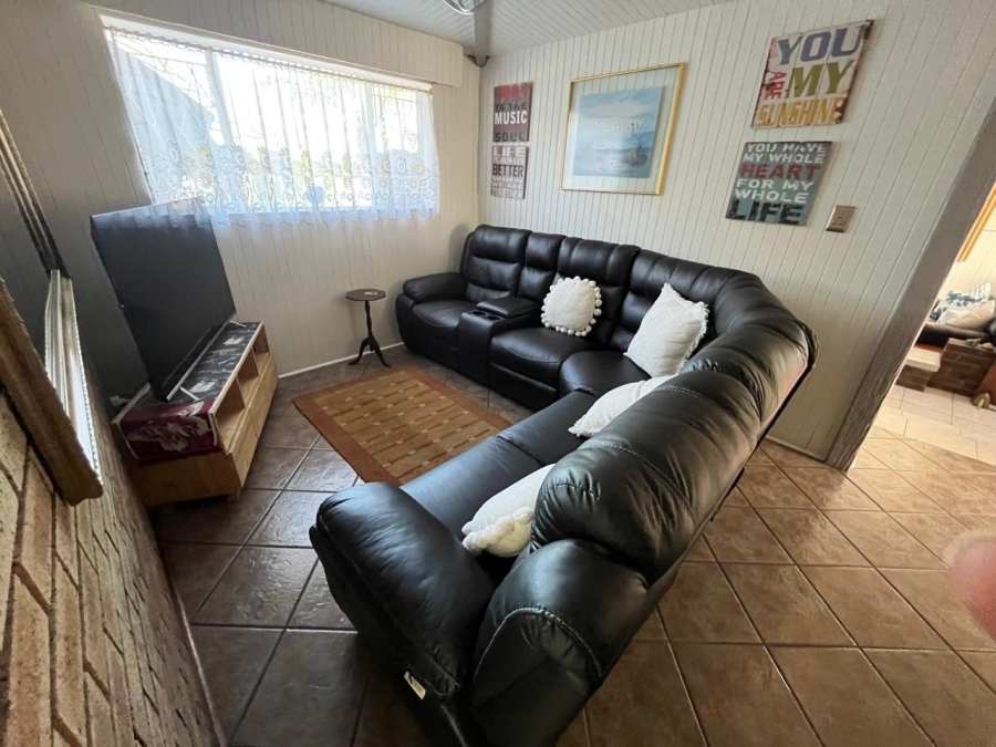 3 Bedroom Property for Sale in Verwoerdpark Gauteng