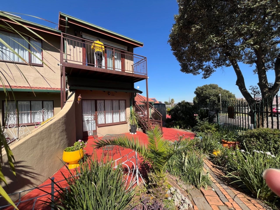 3 Bedroom Property for Sale in Verwoerdpark Gauteng