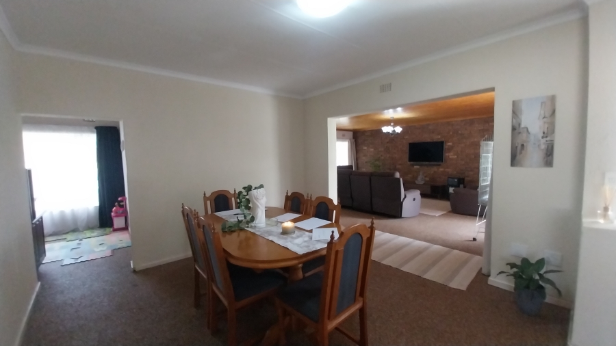 3 Bedroom Property for Sale in Brackendowns Gauteng