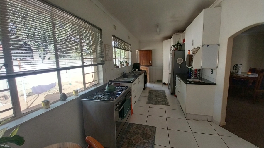 3 Bedroom Property for Sale in Brackendowns Gauteng