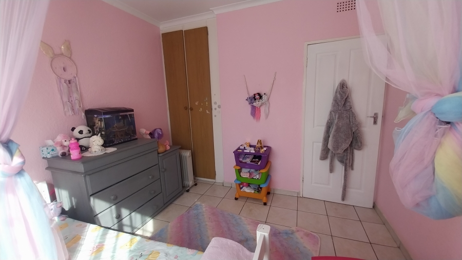 3 Bedroom Property for Sale in Brackendowns Gauteng