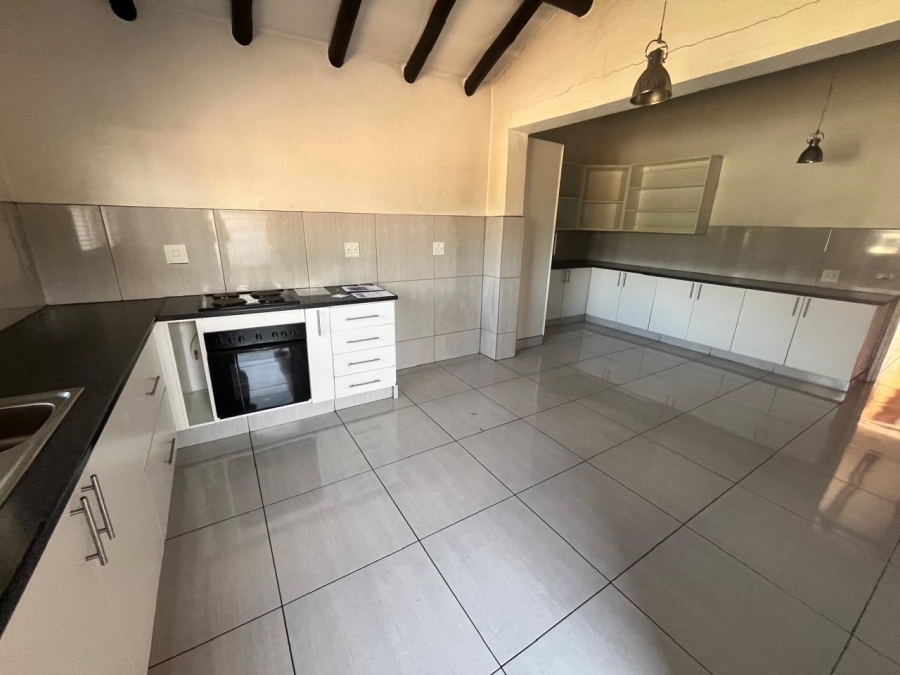 4 Bedroom Property for Sale in Verwoerdpark Gauteng
