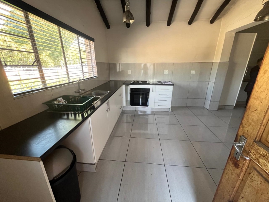 4 Bedroom Property for Sale in Verwoerdpark Gauteng