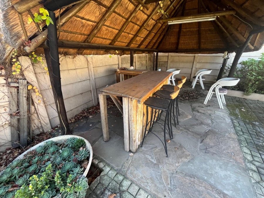 4 Bedroom Property for Sale in Verwoerdpark Gauteng