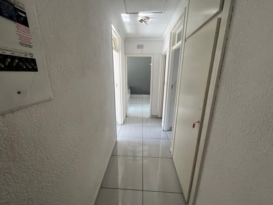 4 Bedroom Property for Sale in Verwoerdpark Gauteng