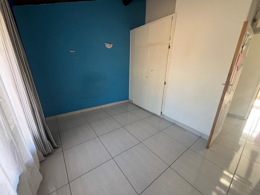 4 Bedroom Property for Sale in Verwoerdpark Gauteng