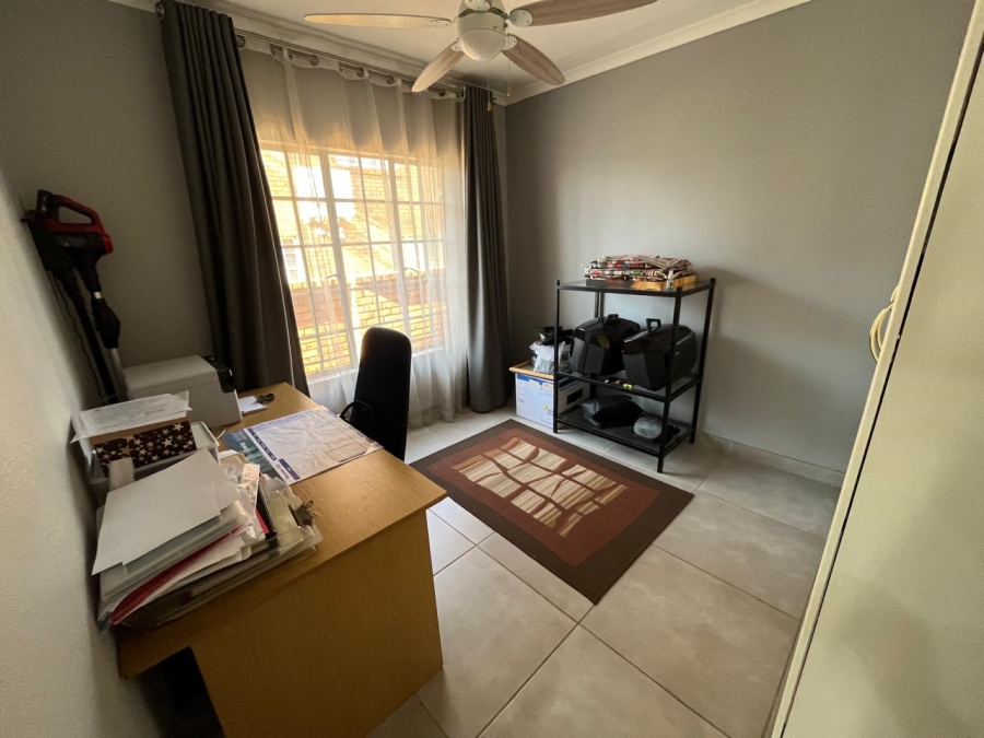 3 Bedroom Property for Sale in New Market Gauteng