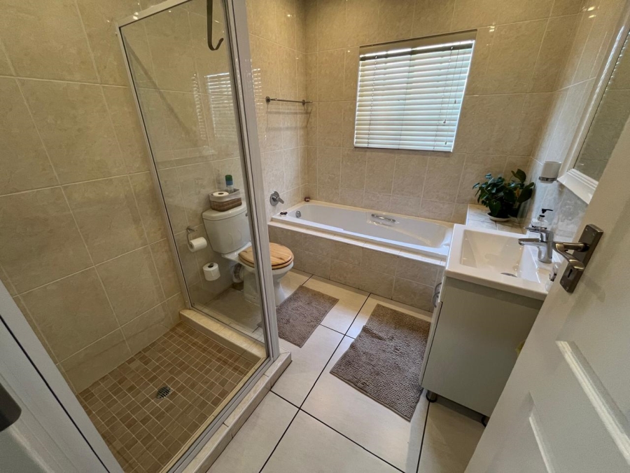 3 Bedroom Property for Sale in New Market Gauteng