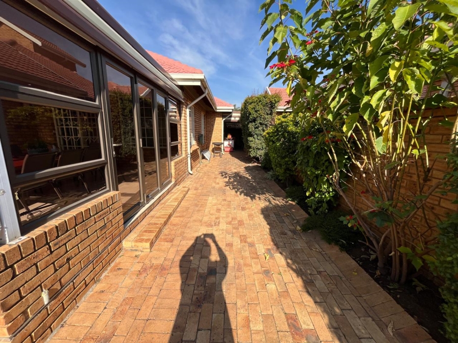 3 Bedroom Property for Sale in New Market Gauteng
