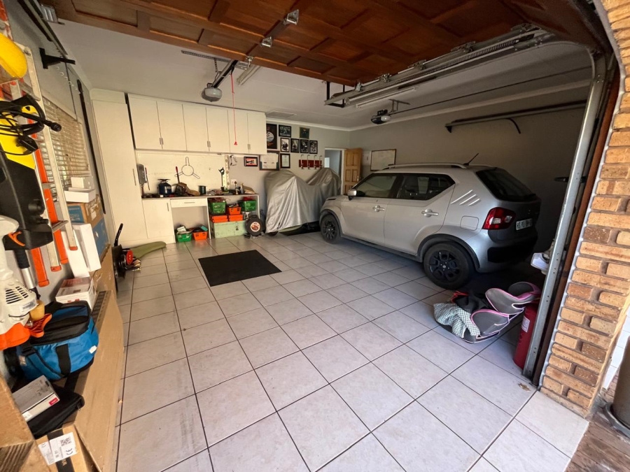 3 Bedroom Property for Sale in New Market Gauteng