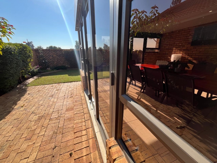 3 Bedroom Property for Sale in New Market Gauteng