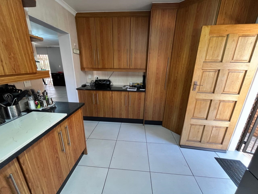 3 Bedroom Property for Sale in New Market Gauteng