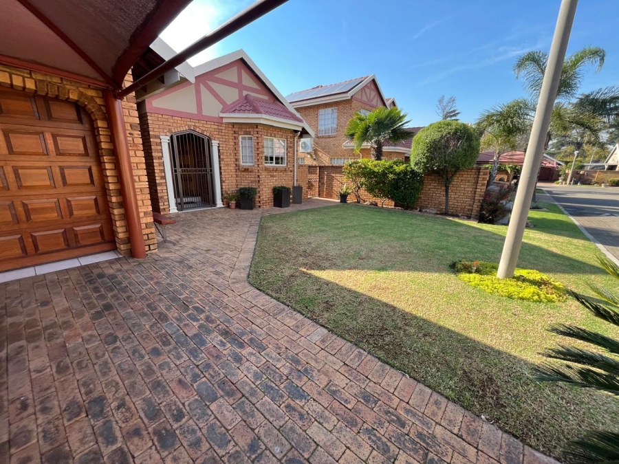 3 Bedroom Property for Sale in New Market Gauteng