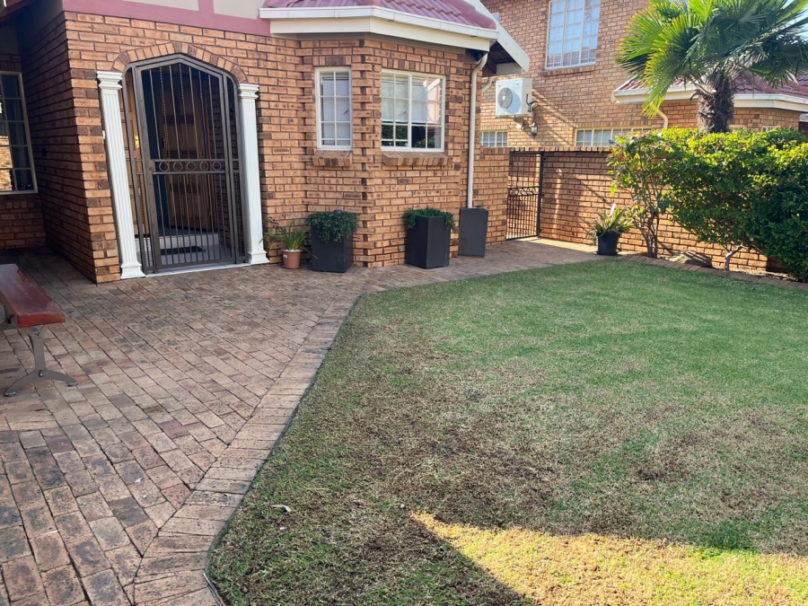 3 Bedroom Property for Sale in New Market Gauteng