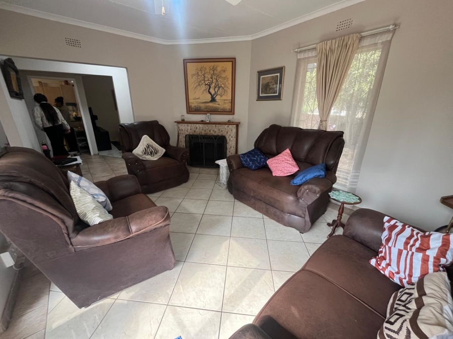 3 Bedroom Property for Sale in Brackendowns Gauteng