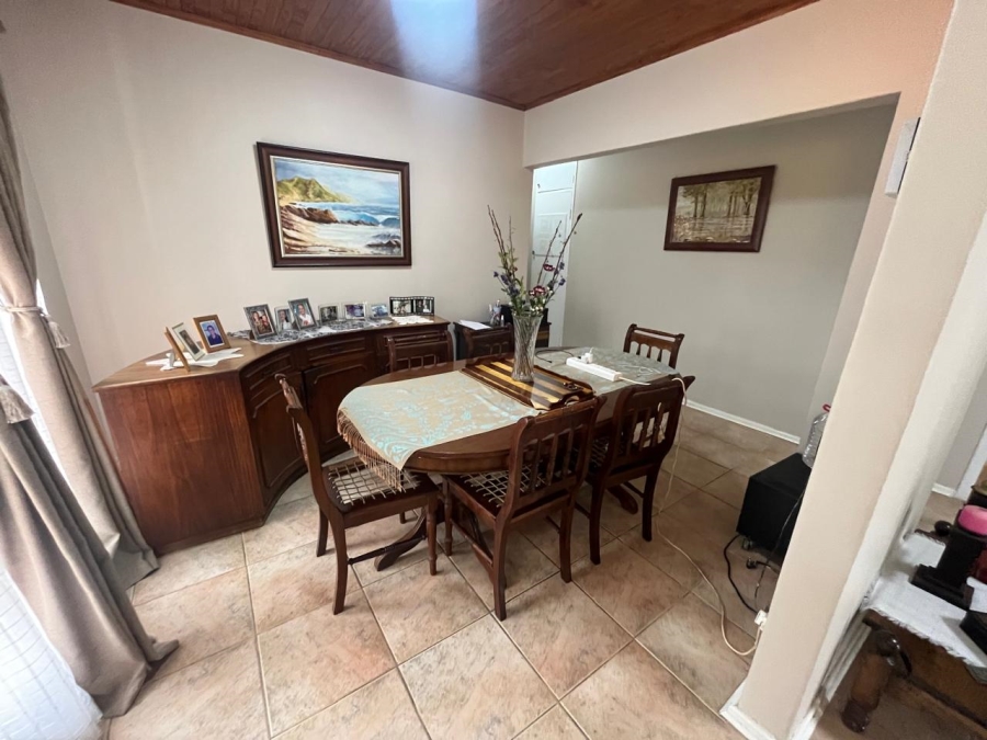 3 Bedroom Property for Sale in Brackendowns Gauteng