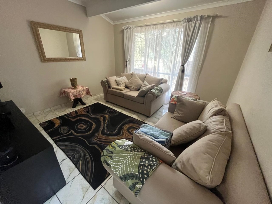 3 Bedroom Property for Sale in Brackendowns Gauteng