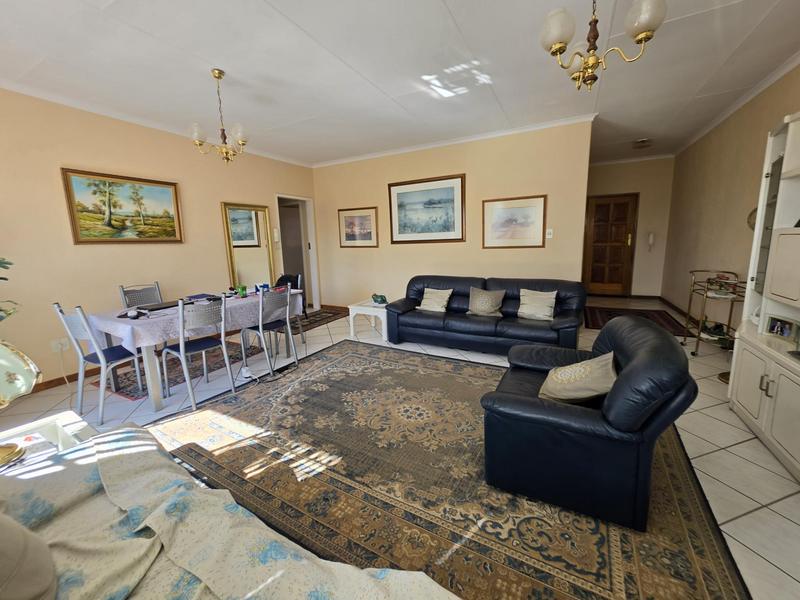 3 Bedroom Property for Sale in New Redruth Gauteng