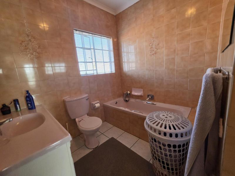 3 Bedroom Property for Sale in New Redruth Gauteng
