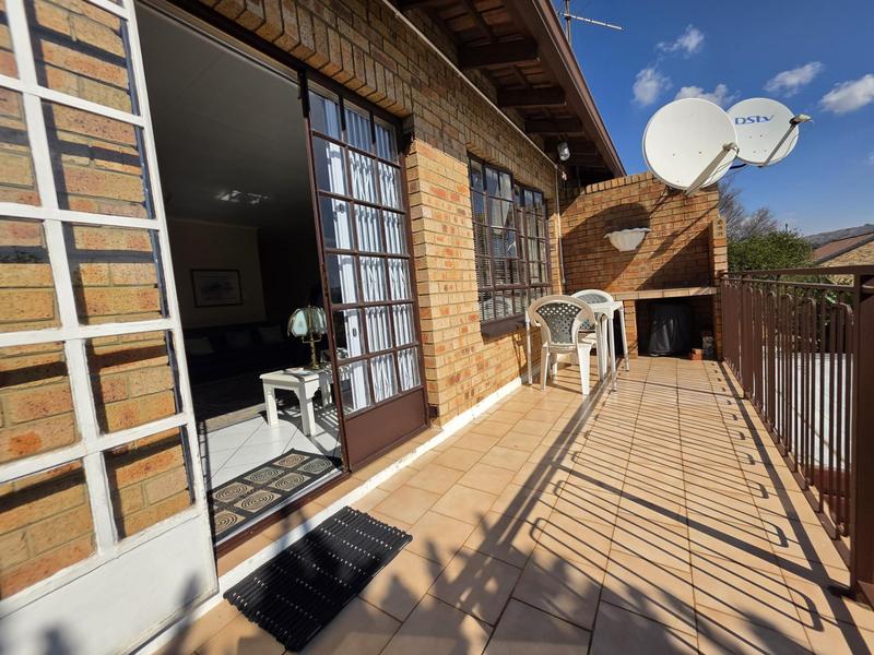 3 Bedroom Property for Sale in New Redruth Gauteng
