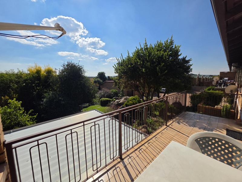 3 Bedroom Property for Sale in New Redruth Gauteng