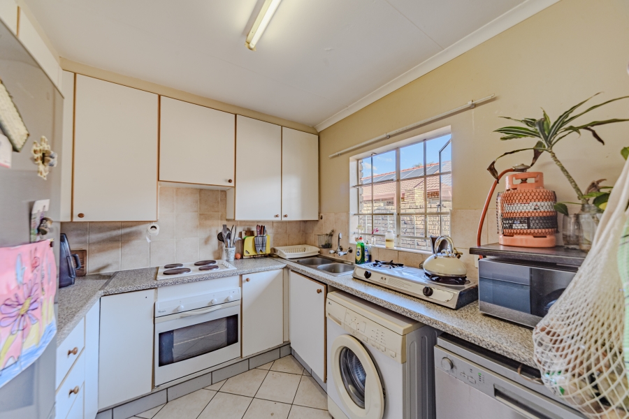 2 Bedroom Property for Sale in Elardus Park Gauteng