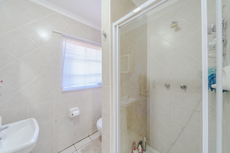 2 Bedroom Property for Sale in Elardus Park Gauteng