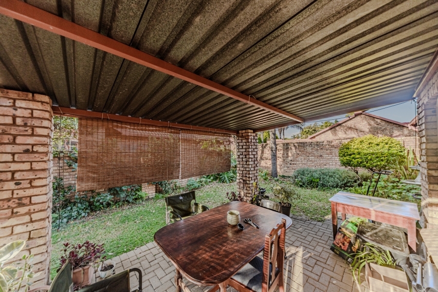 2 Bedroom Property for Sale in Elardus Park Gauteng