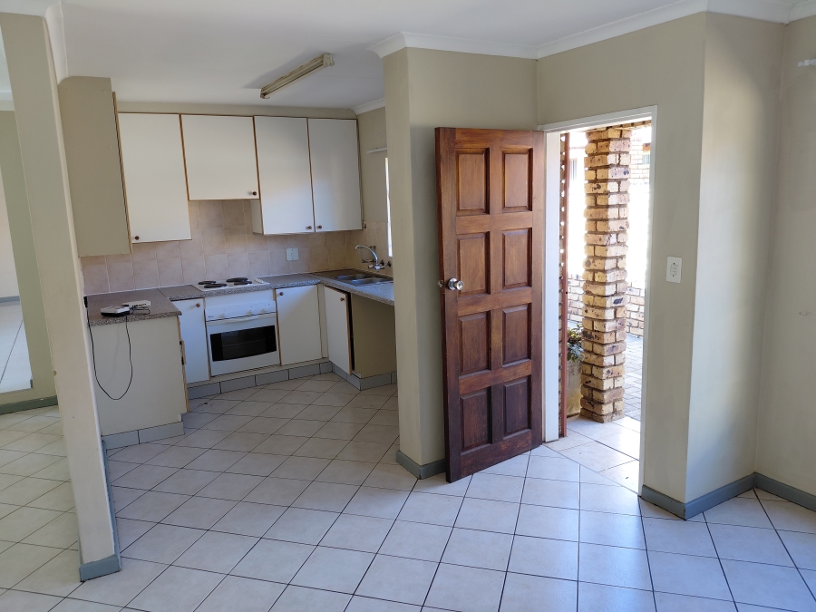 2 Bedroom Property for Sale in Elardus Park Gauteng
