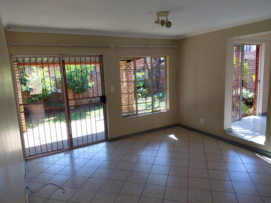 2 Bedroom Property for Sale in Elardus Park Gauteng