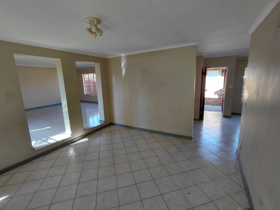 2 Bedroom Property for Sale in Elardus Park Gauteng