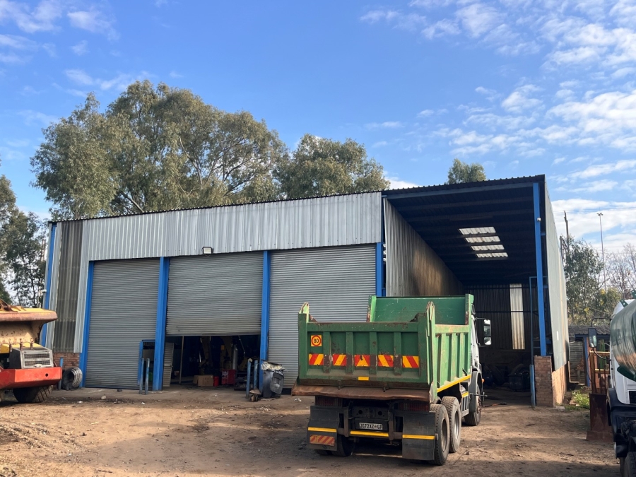To Let Commercial Property for Rent in Morehill Gauteng