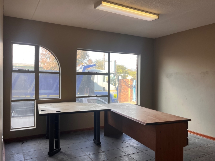 To Let Commercial Property for Rent in Morehill Gauteng