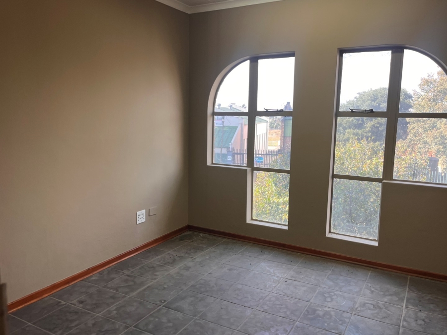 To Let Commercial Property for Rent in Morehill Gauteng