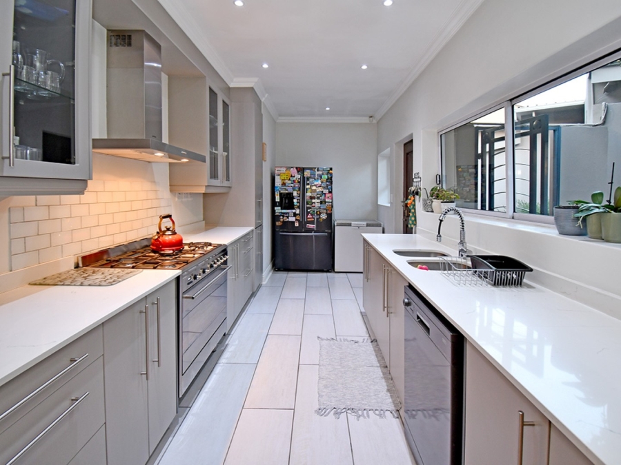4 Bedroom Property for Sale in Parkmore Gauteng