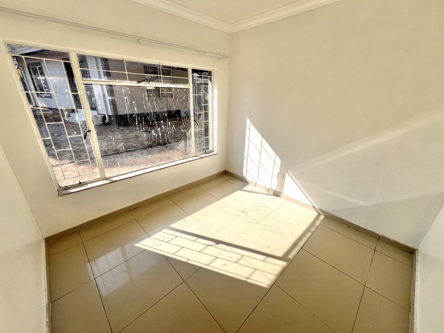 To Let 3 Bedroom Property for Rent in Vorna Valley Gauteng