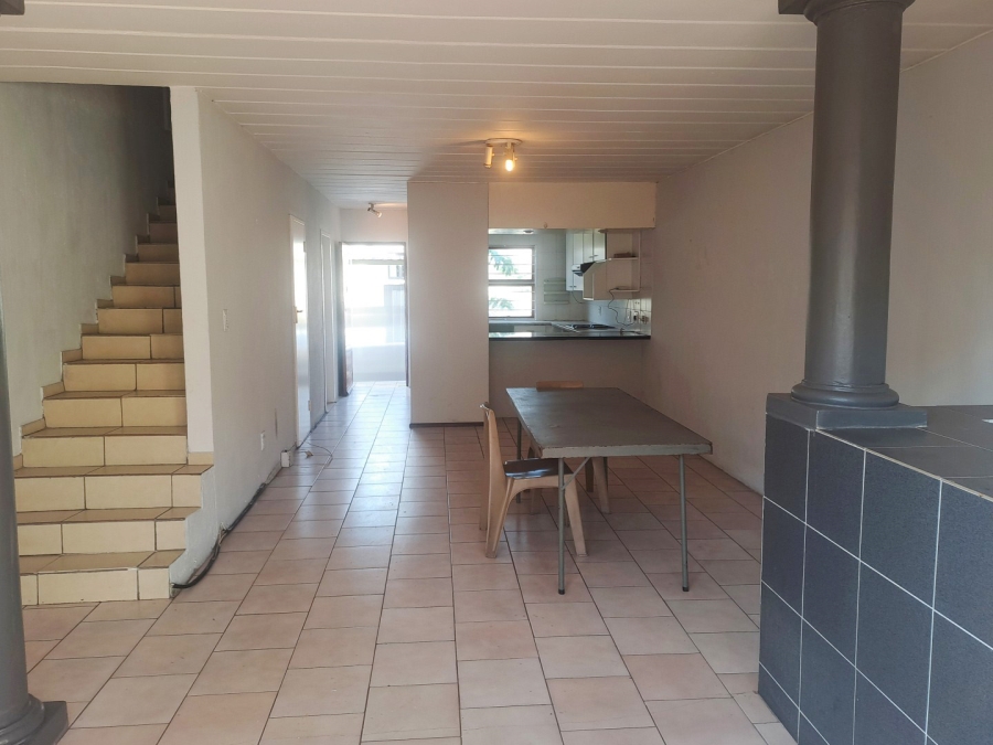 To Let 2 Bedroom Property for Rent in Kew Gauteng