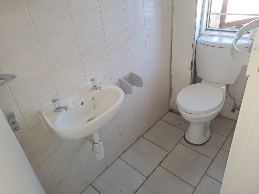To Let 2 Bedroom Property for Rent in Kew Gauteng