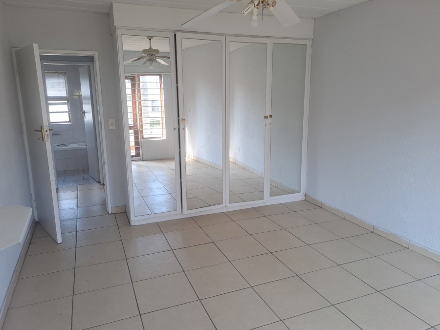 To Let 2 Bedroom Property for Rent in Kew Gauteng