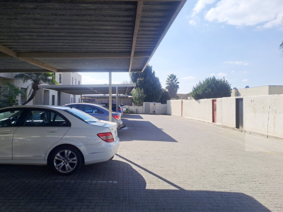 To Let 2 Bedroom Property for Rent in Kew Gauteng