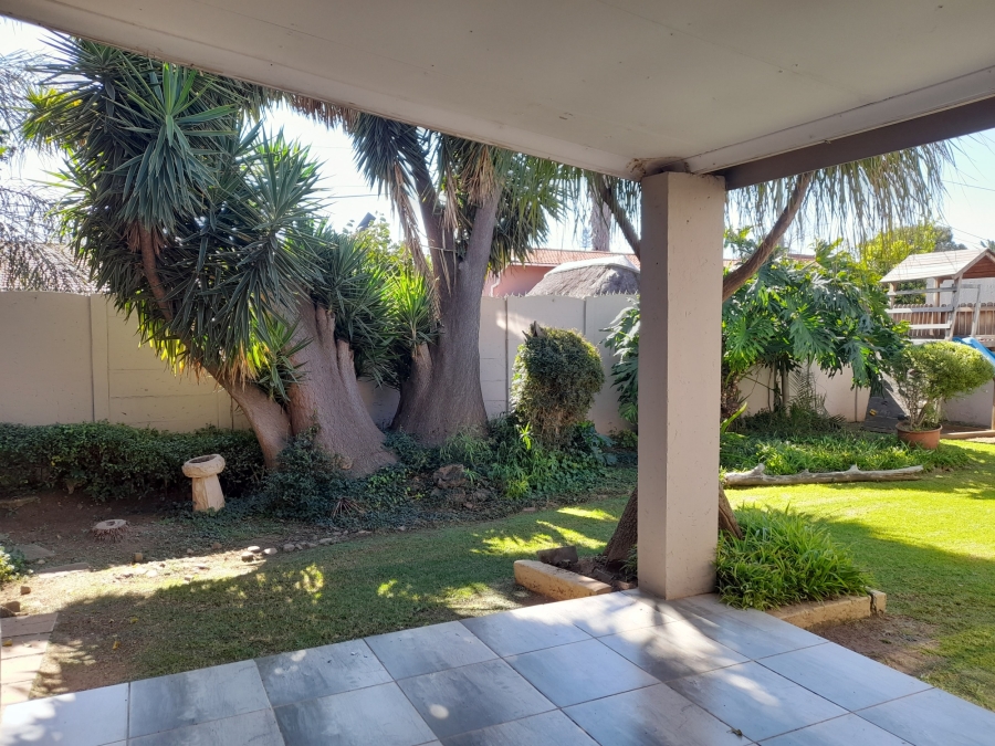 3 Bedroom Property for Sale in Suideroord Gauteng