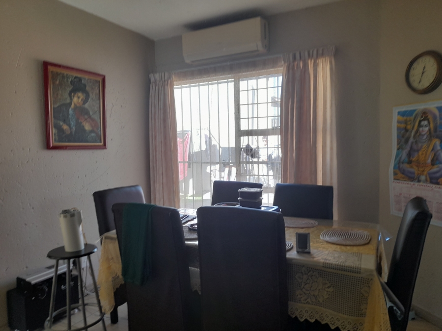 3 Bedroom Property for Sale in Suideroord Gauteng