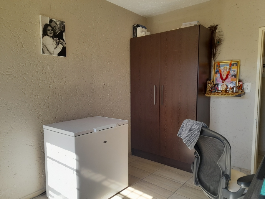 3 Bedroom Property for Sale in Suideroord Gauteng