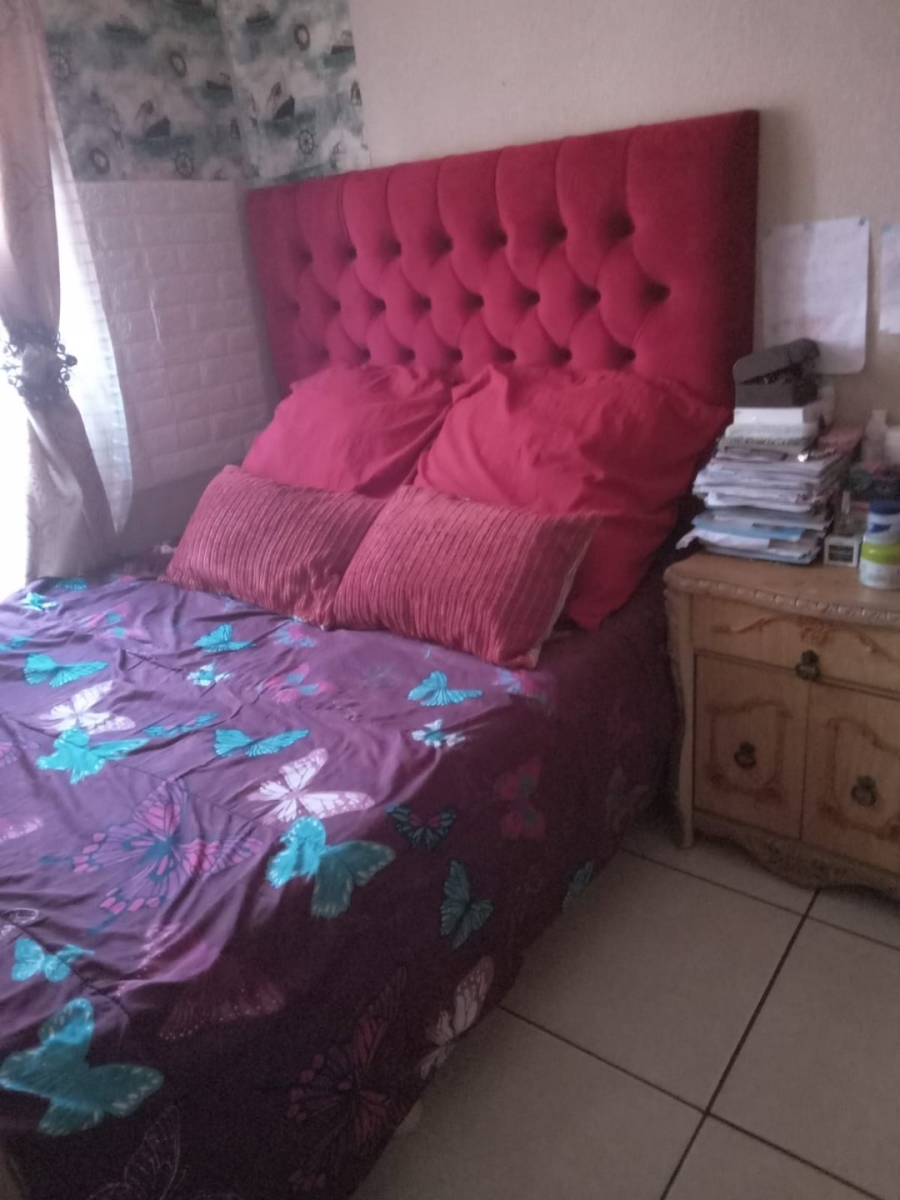 2 Bedroom Property for Sale in Soshanguve VV Gauteng