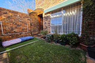 2 Bedroom Property for Sale in New Redruth Gauteng