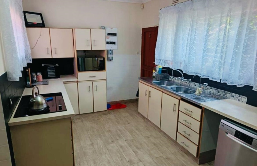 3 Bedroom Property for Sale in Helikonpark Gauteng