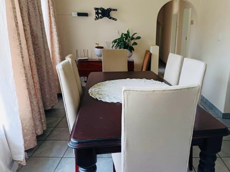 3 Bedroom Property for Sale in Helikonpark Gauteng