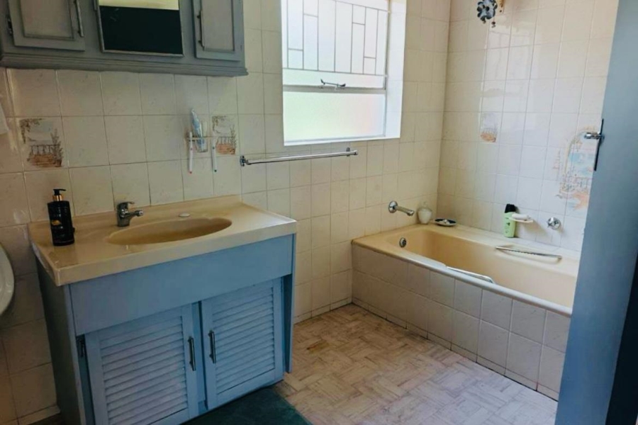 3 Bedroom Property for Sale in Helikonpark Gauteng