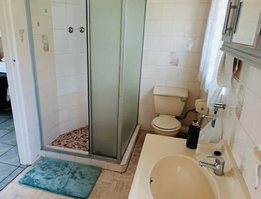 3 Bedroom Property for Sale in Helikonpark Gauteng