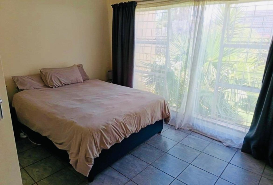 3 Bedroom Property for Sale in Helikonpark Gauteng